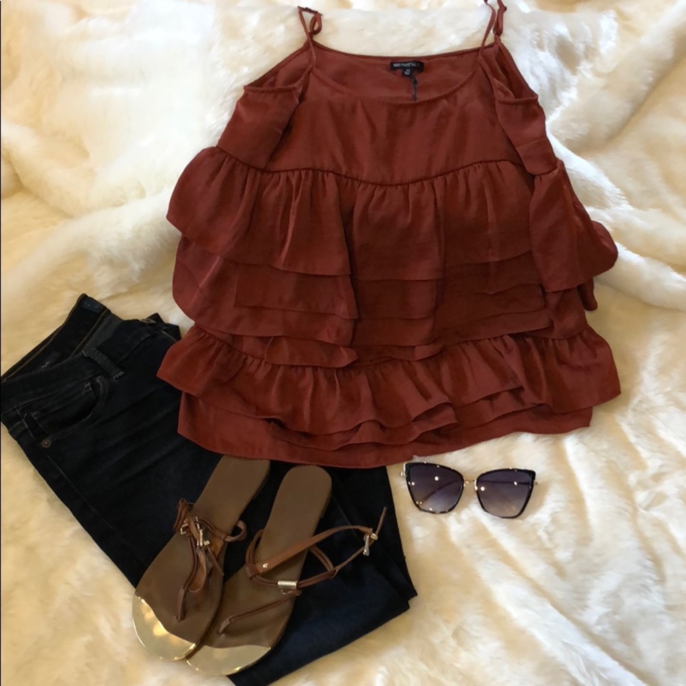 Peplum style spaghetti strap top layer w/ ruffles